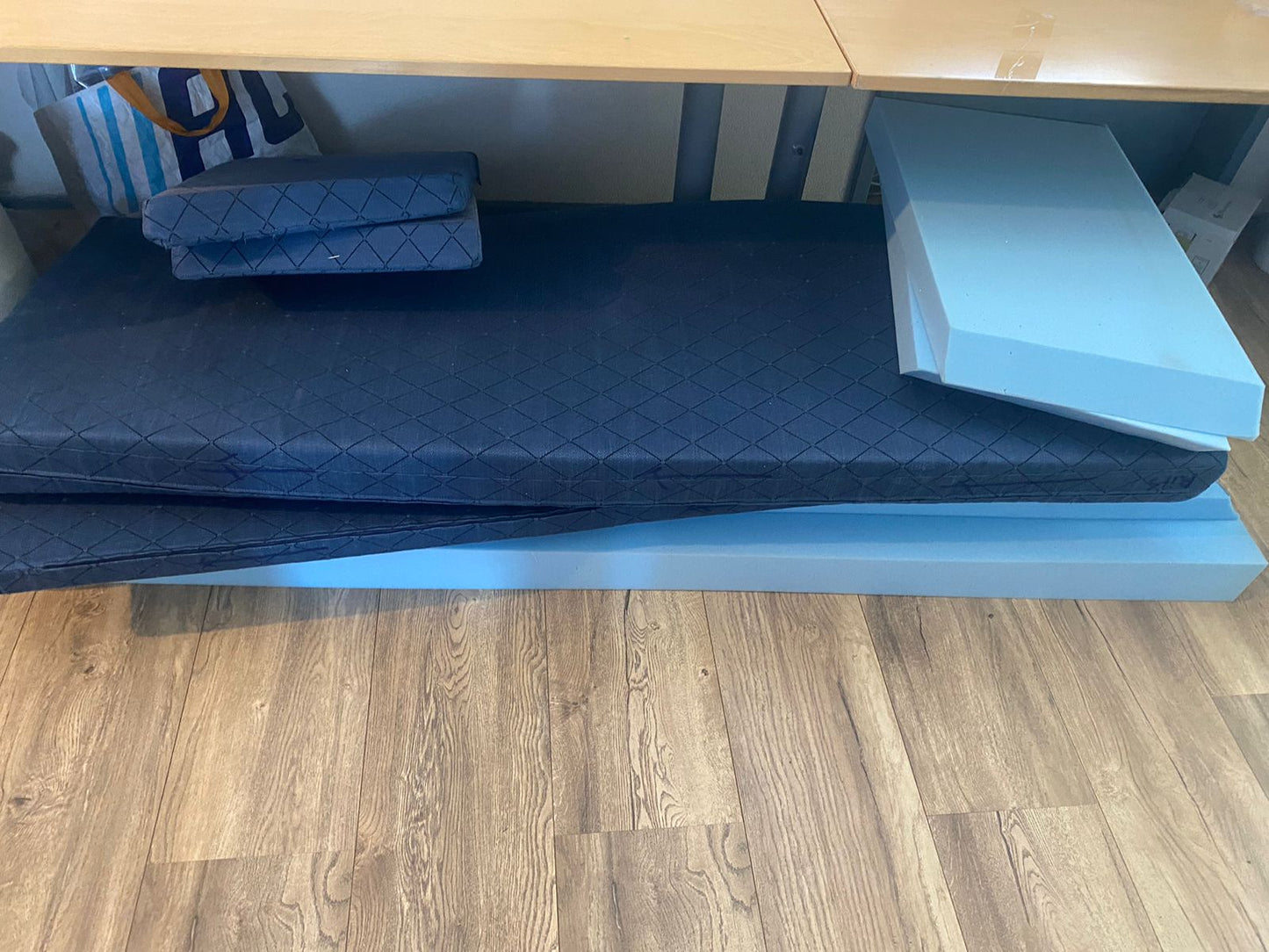BOOTKUSSENS OPNIEUW BEKLEDEN | BOOTKUSSENS HERSTOFFEREN | BOOTKUSSENS STOFFEREN