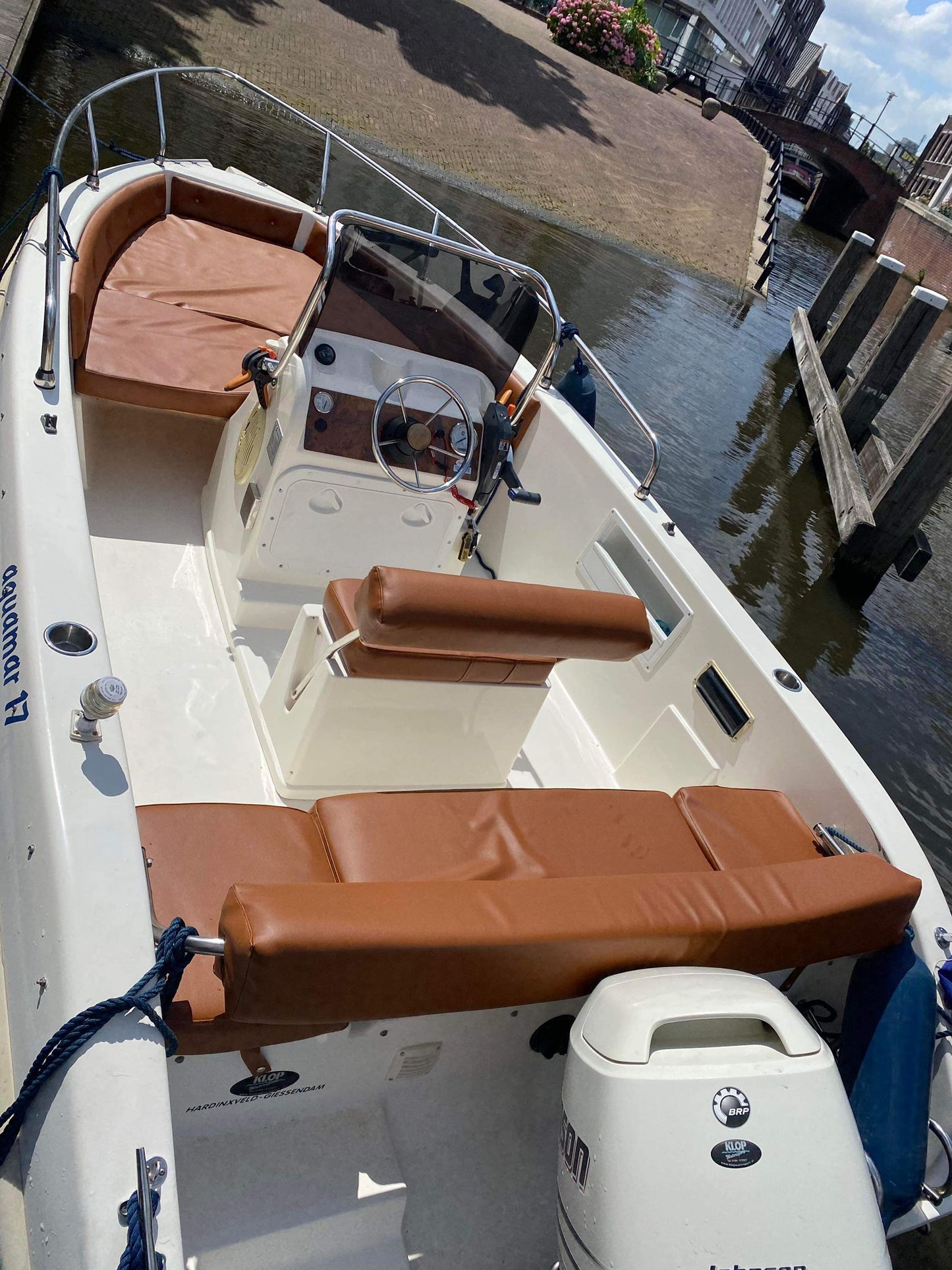BOOTKUSSENS HERSTOFFEREN